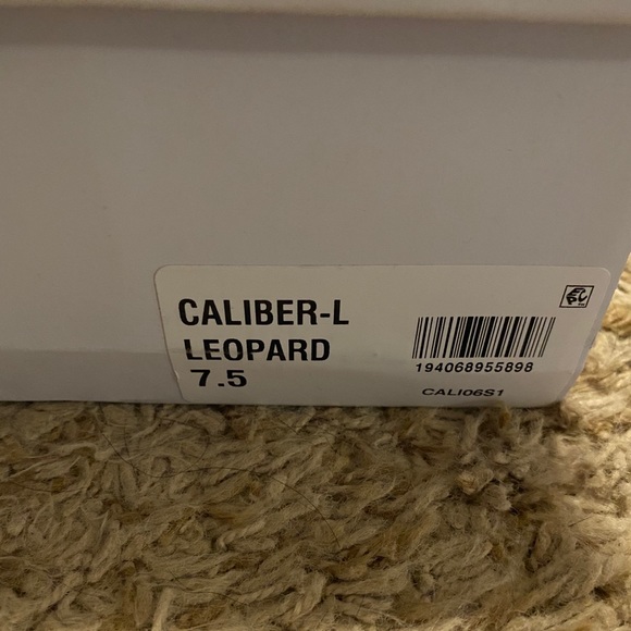 steve madden caliber leopard